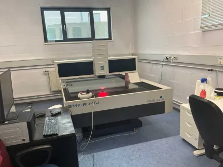 Steuermaschinen • Micro-Vu Excel 1601 UM CNC Optical Measuring Machine mit PC und InSpec-Software – RESALE