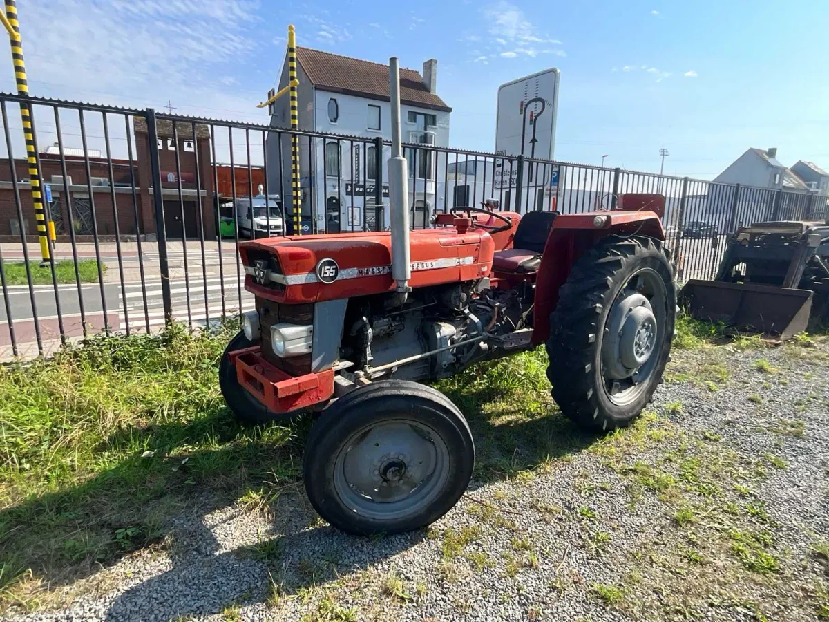 Massy Oldtimer tractor