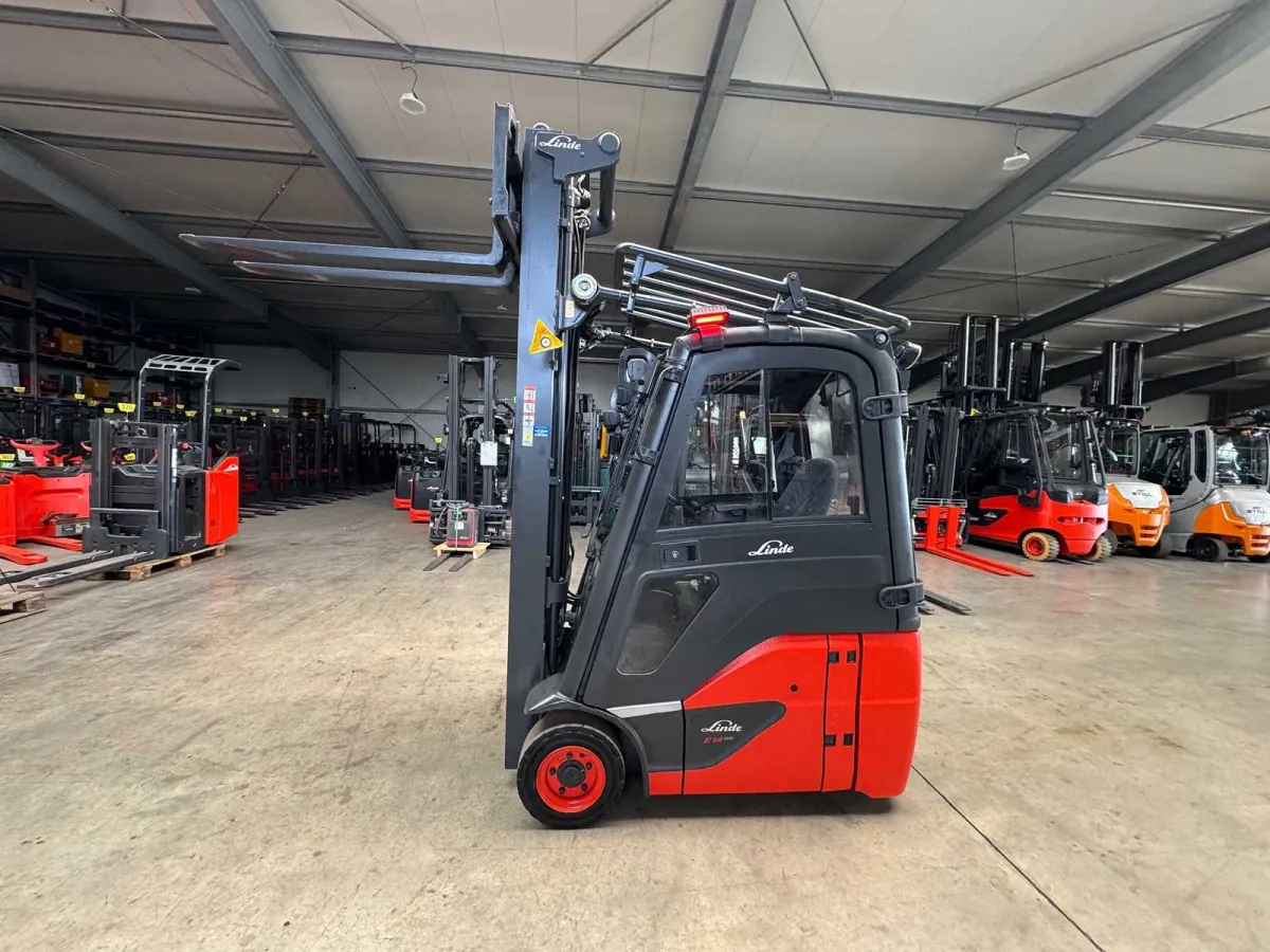 18/2022 Service + UVV 10/2027 Linde E14 1.400kg Triplex 622cm Kabine Elektrostapler Gabelstapler