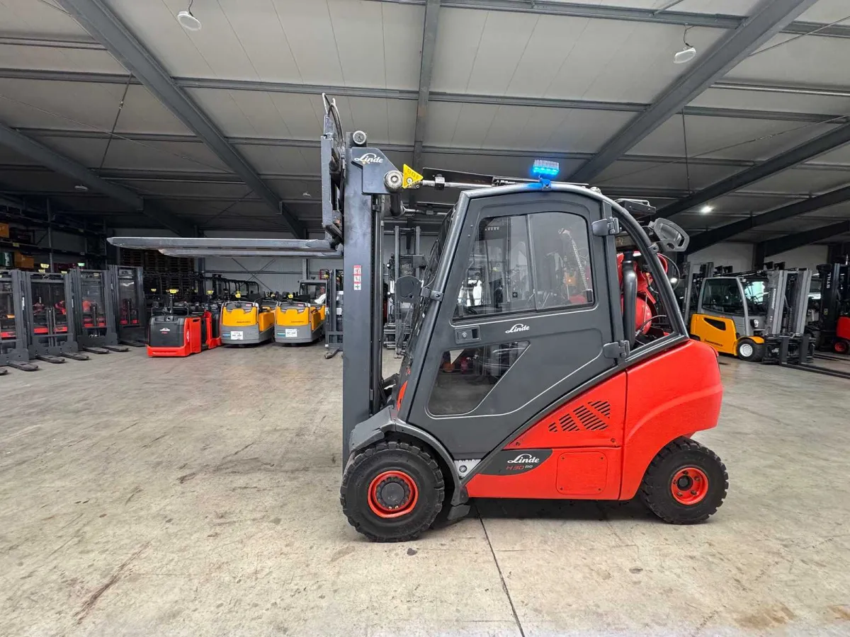 2019 Linde H30T-02 3.000kg Duplex Freihub 3.+4. Ventil Teleskopgabeln Kabine AC Klima Gasstapler Gab