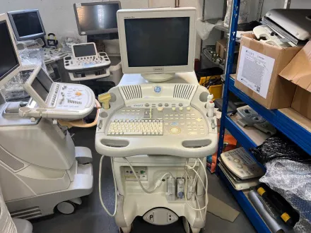 GE - Vivid 3 - Ultraschallgerät – RESALE