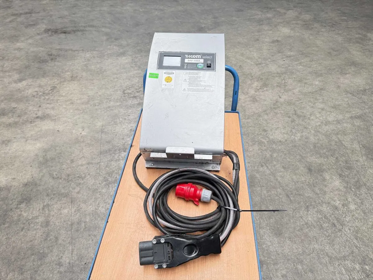 2020 Tricom Select Lithium Li-ION Batterie 24V 150A Gabelstapler Ladegerät Elektrostapler charger