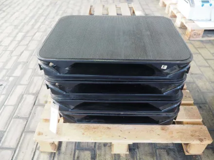 Taylor Hobson – Polsterplattformen (4x) – RESALE