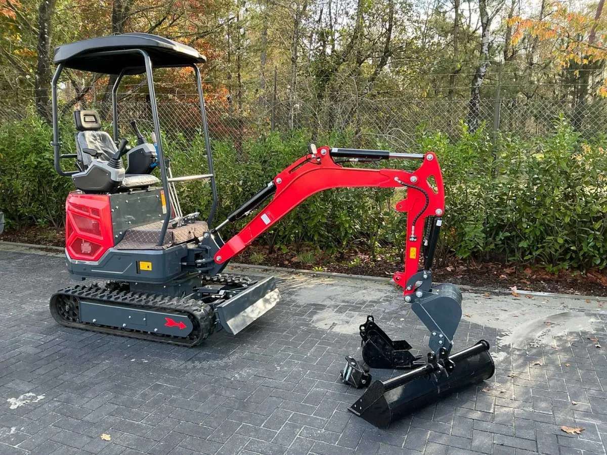 DM 25 Mini-Bagger