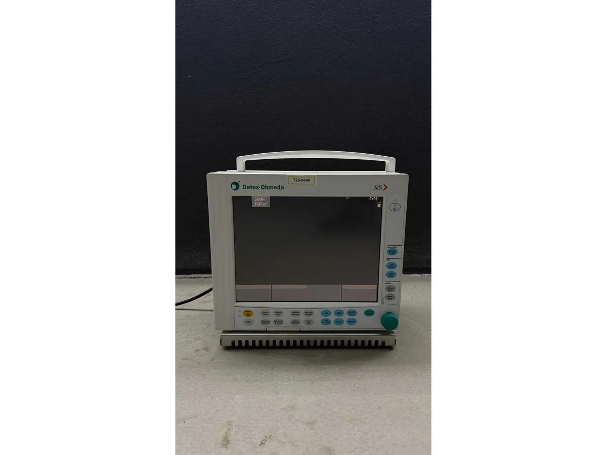 2004 - Datex-Ohmeda - S/5 Patient Monitor - Patient Monitor