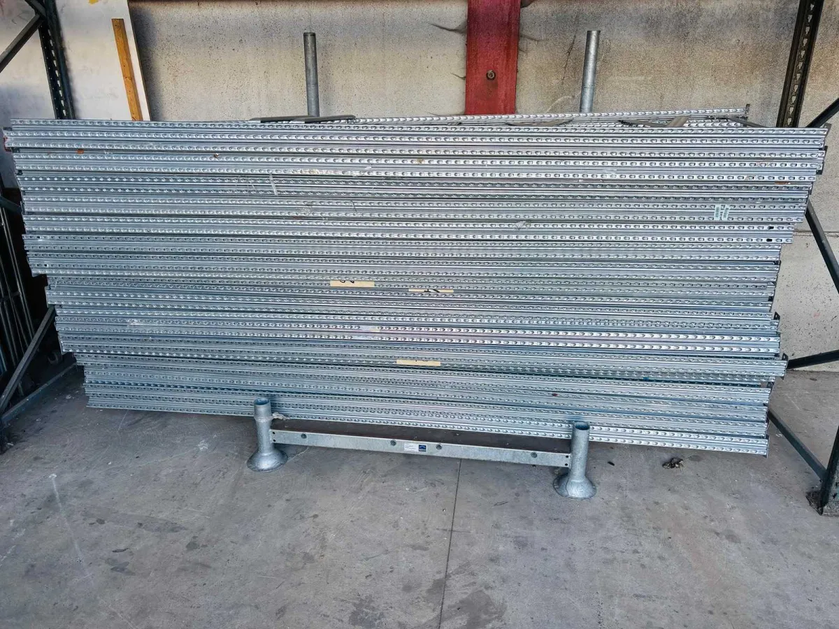 (x30) METALLSYSTEM – Tragleiter H300 – Tiefe: 80 cm