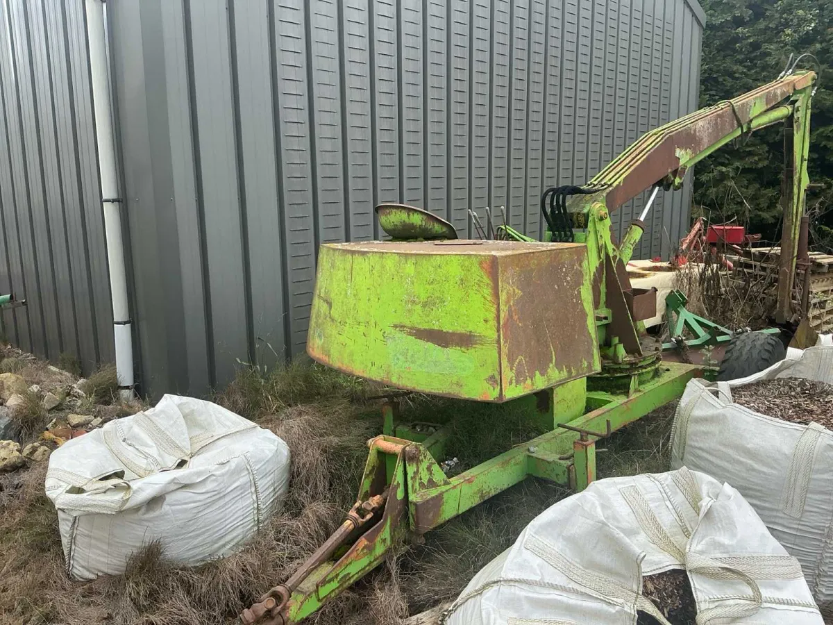 Thomas 700 W landwirtschaftlicher Kran