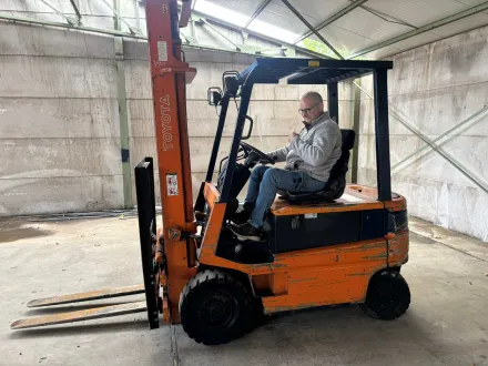 Toyota FBM20 Gabelstapler mit Lader – Funktional – RESALE