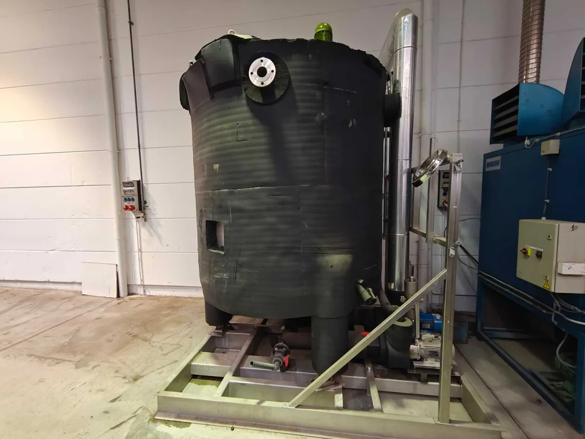 Edelstahl 316 Mischtank / Prozesstank 4.000 L am Rahmen – mit Rührer und Pumpen