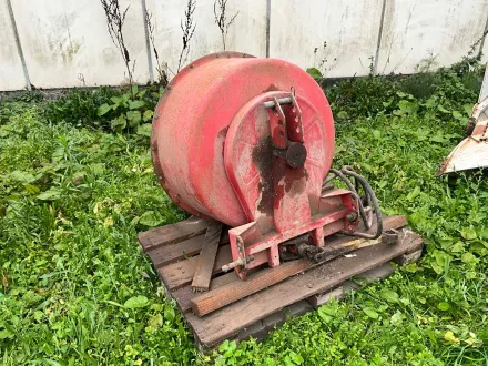 Betonmischer für den Hecktraktor – RESALE