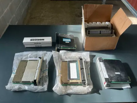 Modicon / AEG / Gould PLC I/O-Module – B814-108 / B827-032 – Industrielle Automatisierung – RESALE