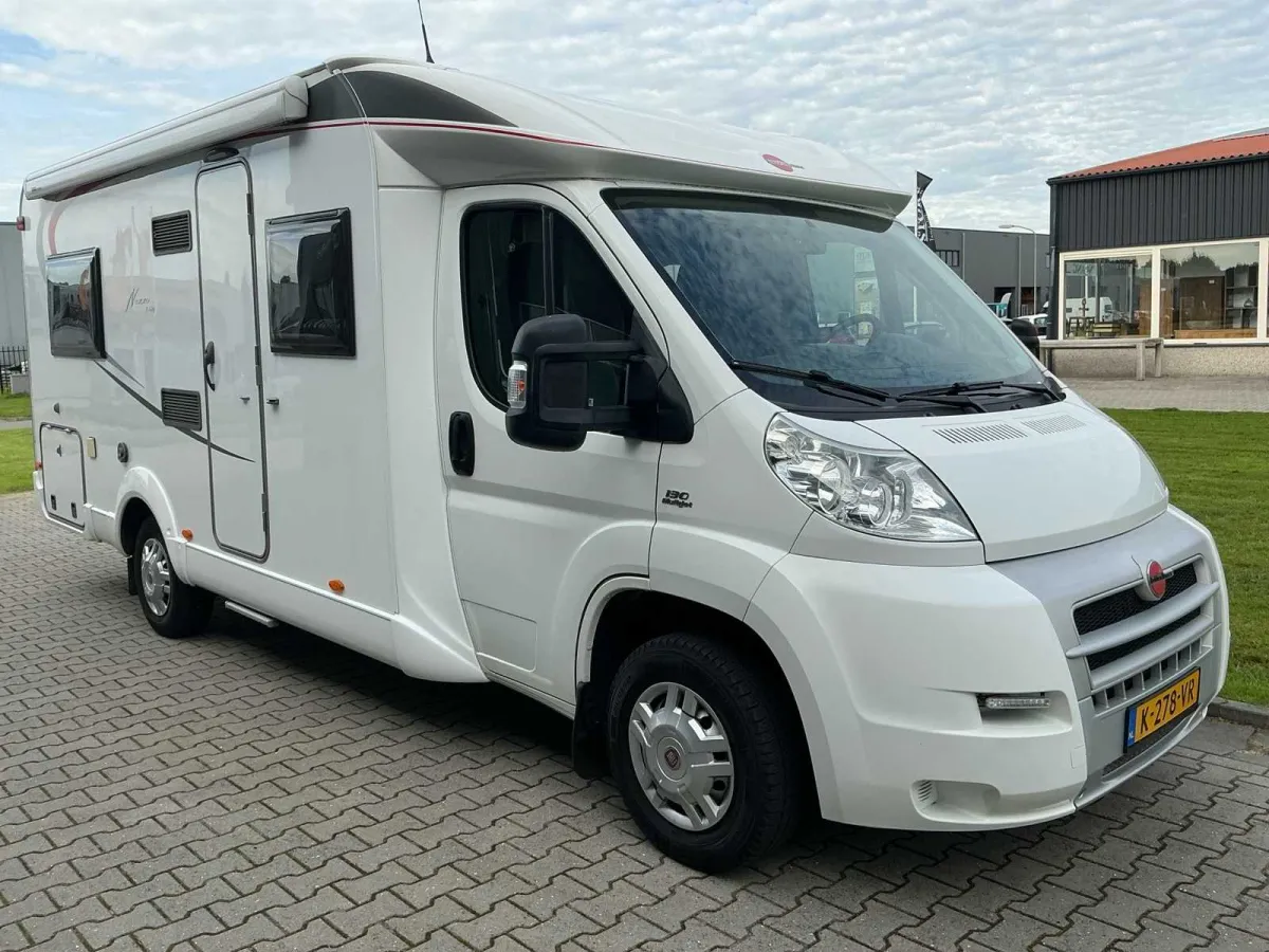 Buerstner BUT660 Camper