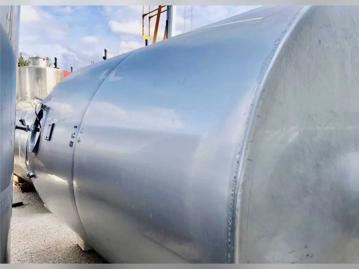 127 hL – 1976 Snel-Inox – Vertikaler zylindrischer Edelstahltank, geschlossen auf Beinen