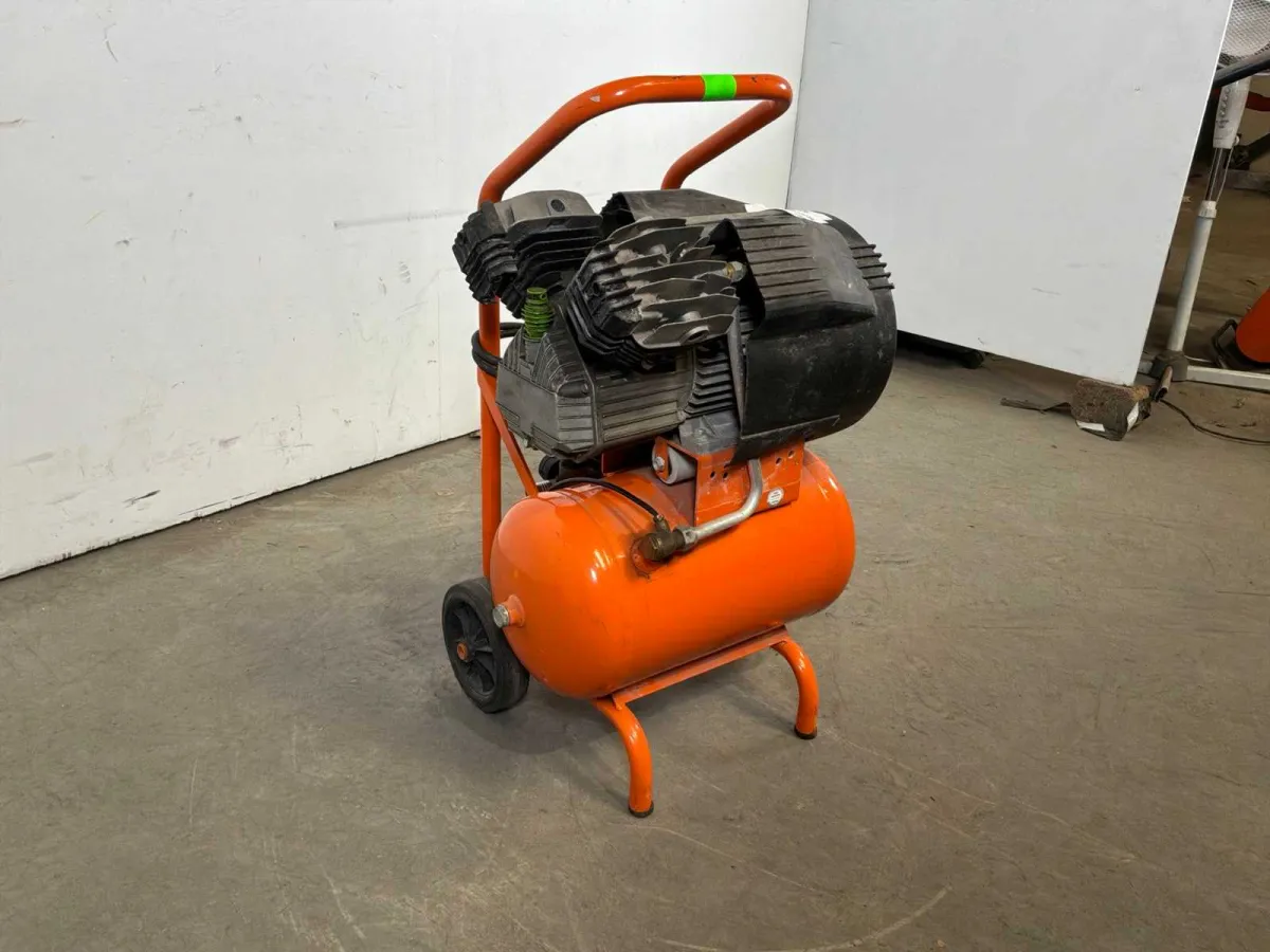 2017 Fiac FV 304-20 Kompressor 400/20L