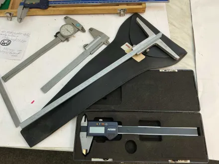 Mitutoyo Meßschieber/Tiefenmeßschieber bis 400mm (10x) – RESALE