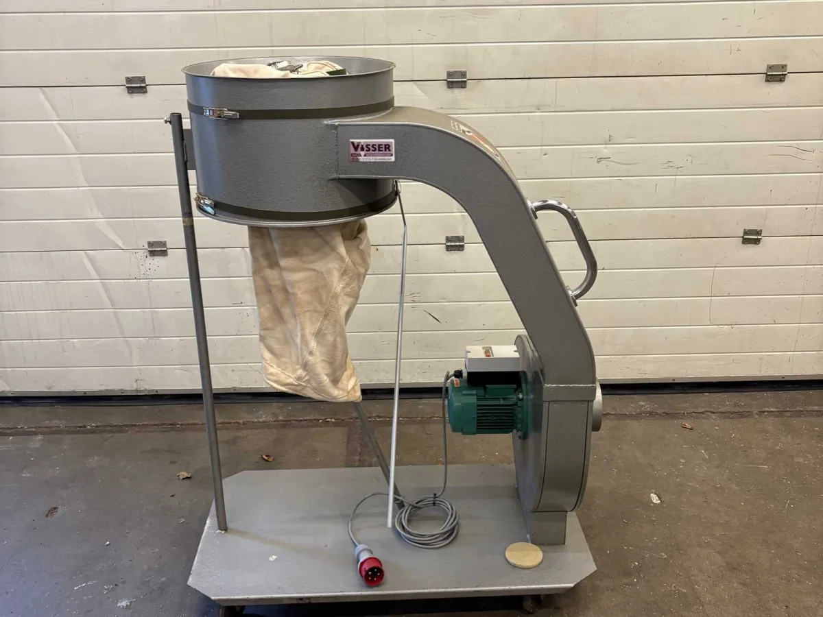 Mobile extractor