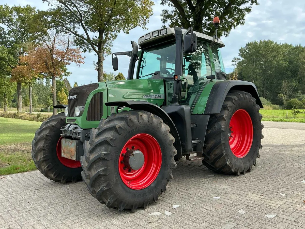 2005 Fendt Favorit 714 Vario Allradtraktor