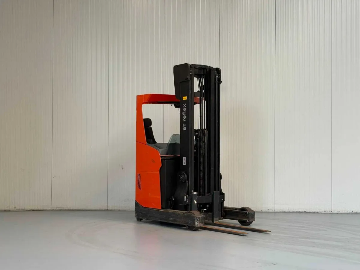 BT - 2018 - RRE160H - 6,5 M Triplex, Freiheber, Seitenschalt - Reach-Lkw