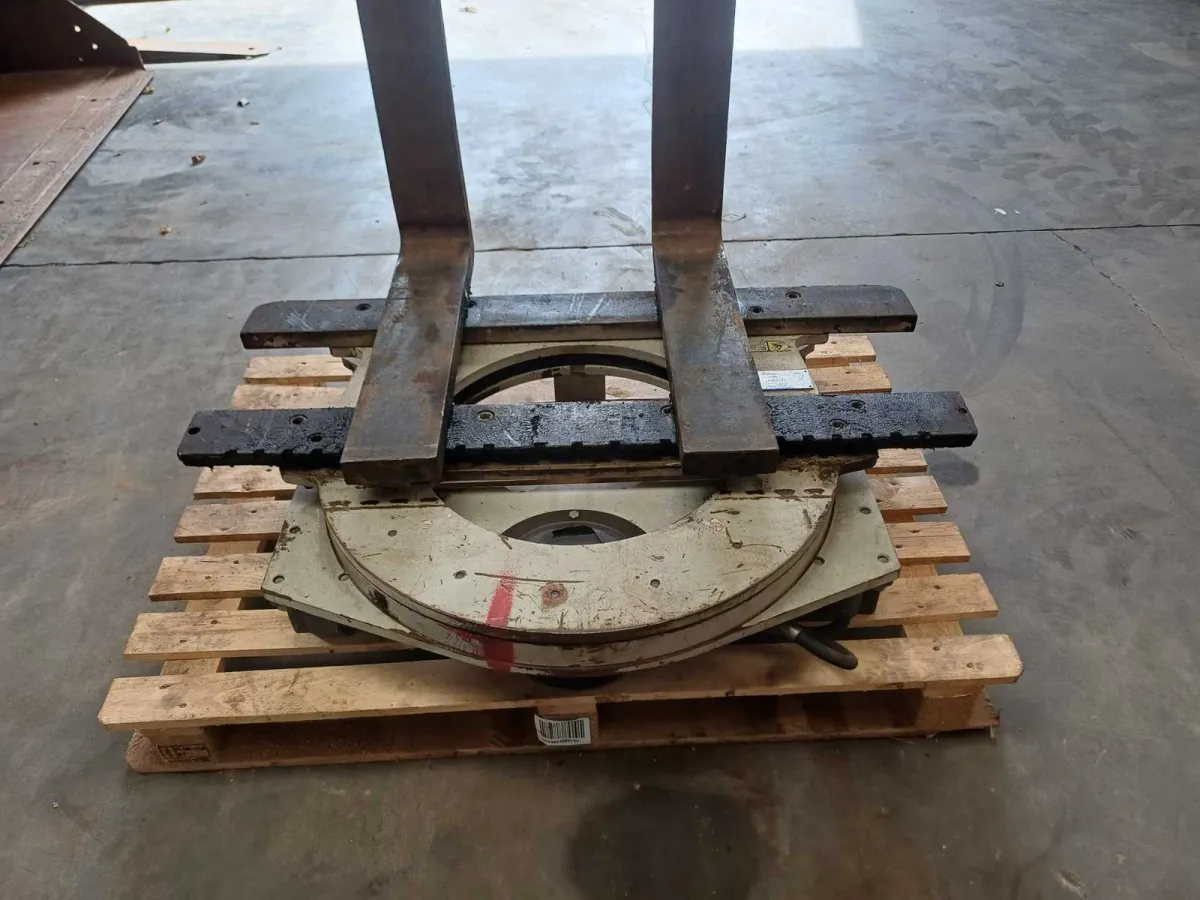 2017 45G-RRB-34B Cascade Rotator Fem 3