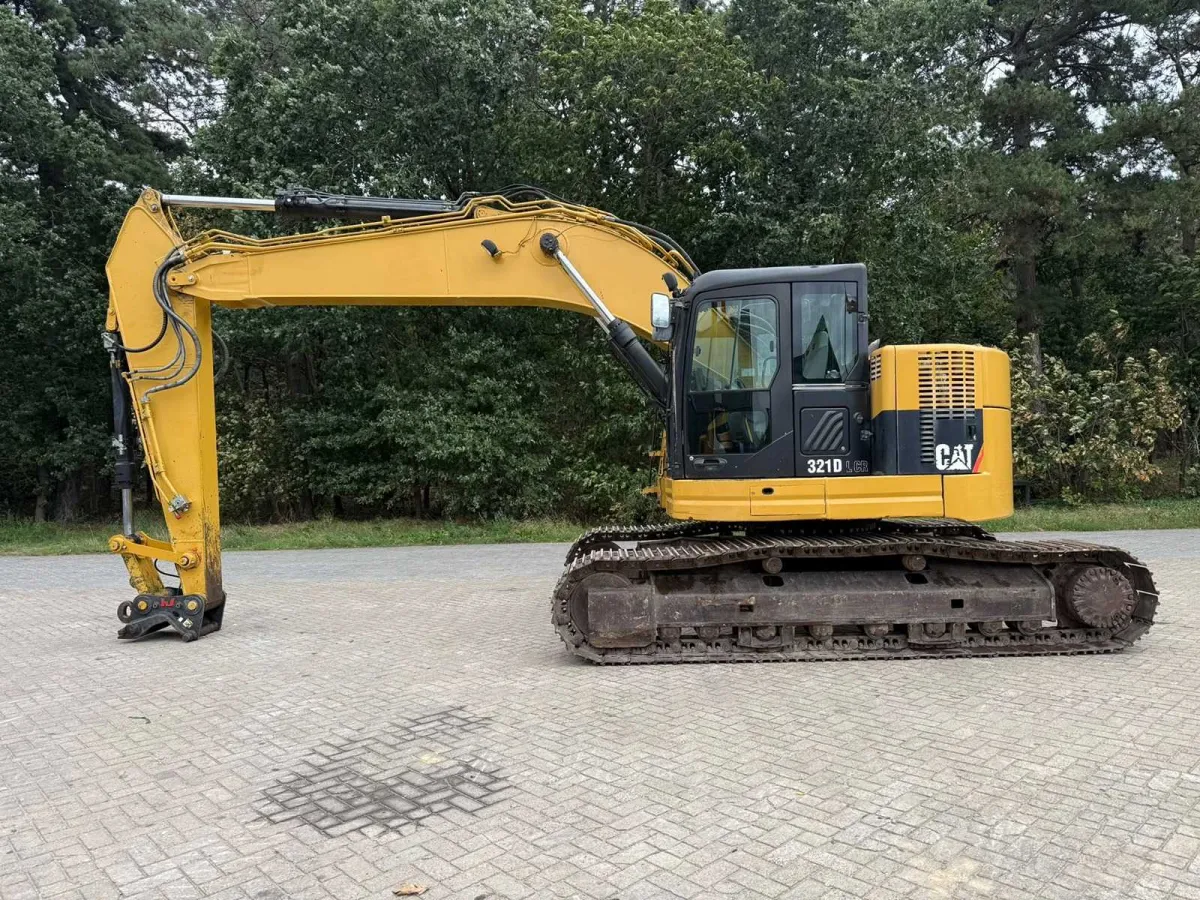 CAT - 2011 - 321DCLR - Krabbenbagger