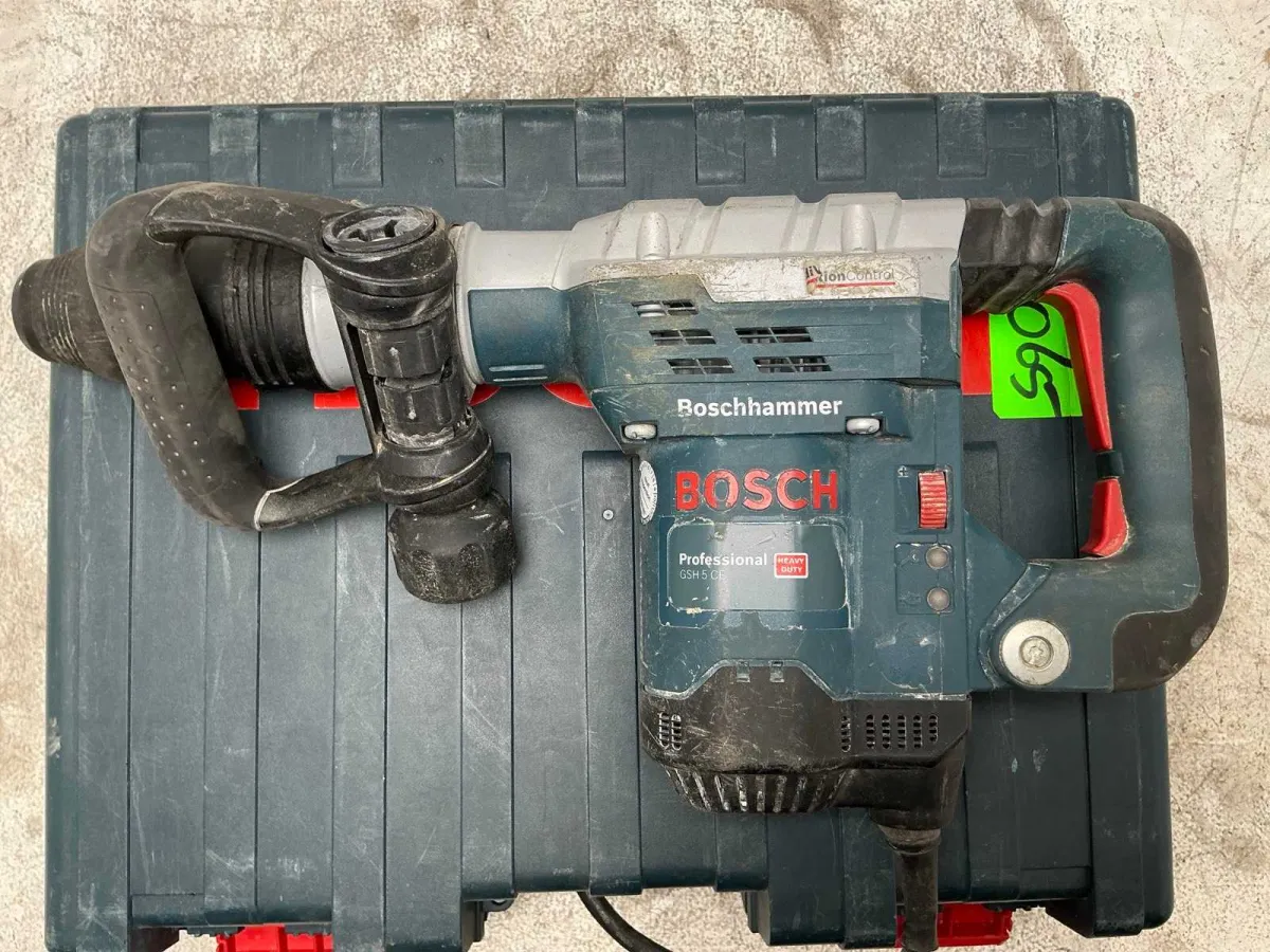 2022 Bosch GSH 5 CE Breaker Hammer 6kg SDS-max