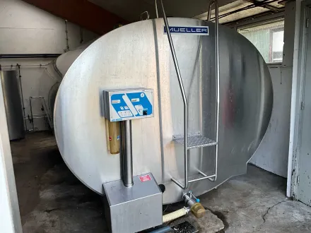 Mueller Milchkühltank 9100 ltr. Mit Kühlsystem – RESALE