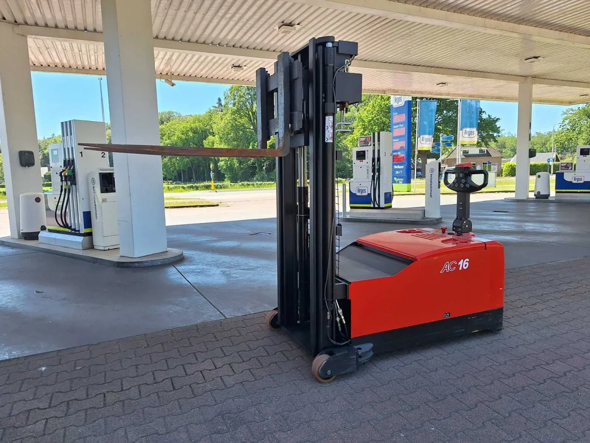 Heli - 2020 - CCD 16 - 970 - Stacker