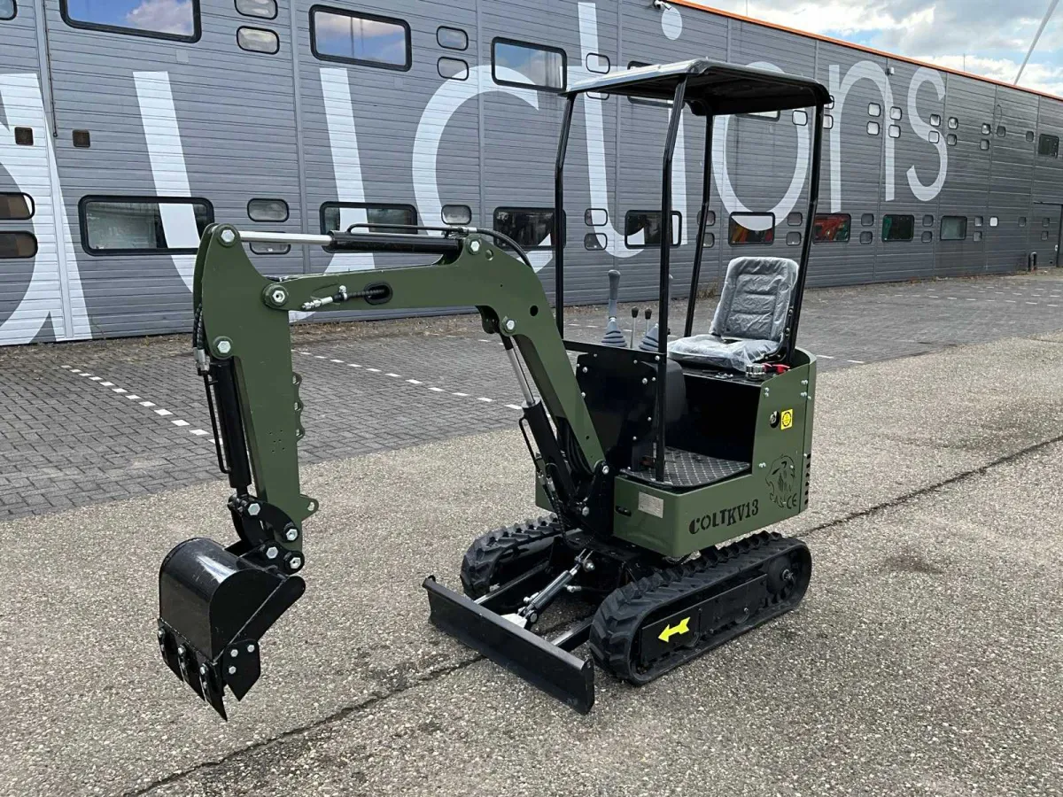 Ungenutzter Colt KV13 Mini-Bagger