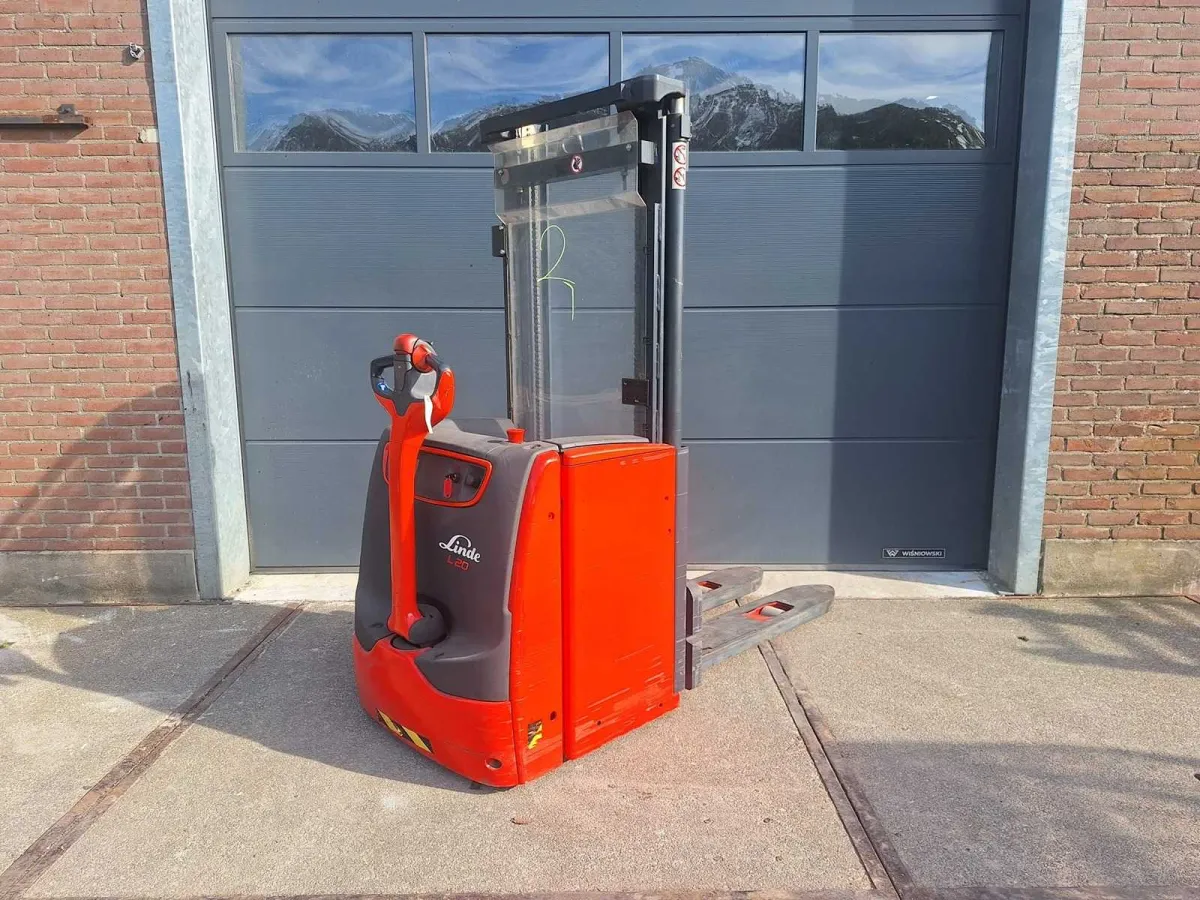 Linde - 2018 - L20 - Stacker
