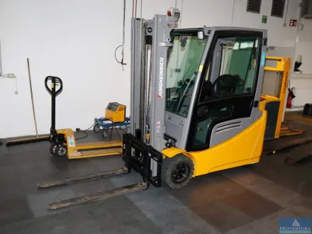 Elektro-Gabelstapler JUNGHEINRICH EFG 220 310 ZT T – RESALE