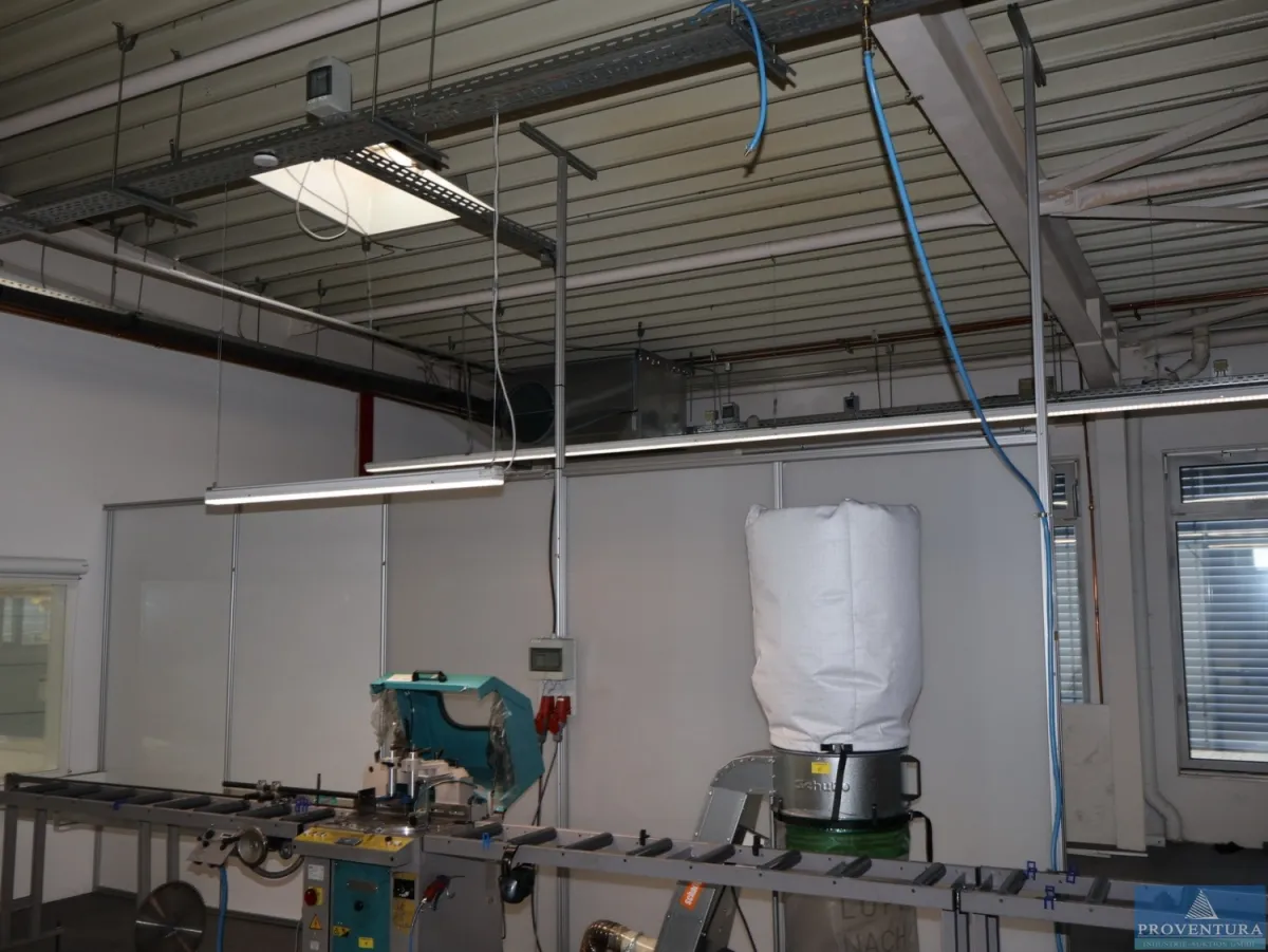 Trennwand Kunststoff/evtl. Plexiglas ca. 600bx250h