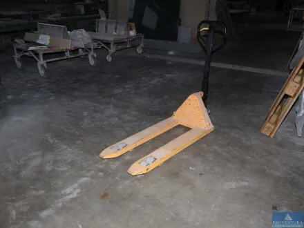 Gabelhubwagen QTECK OSE 2500 1.150x525 mm Bj. evtl – RESALE