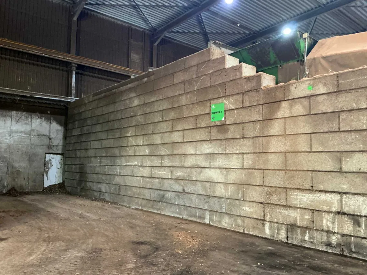 Stapeln von Betonblöcken (40x)