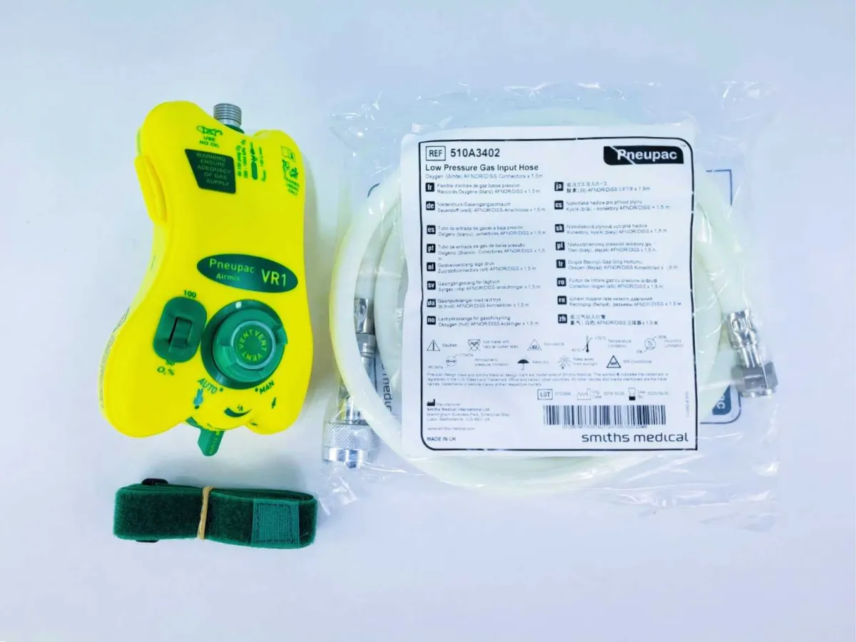 Smiths Pneupac VR1 AirMix – Notfall- und Transportbeatmungsgerät
