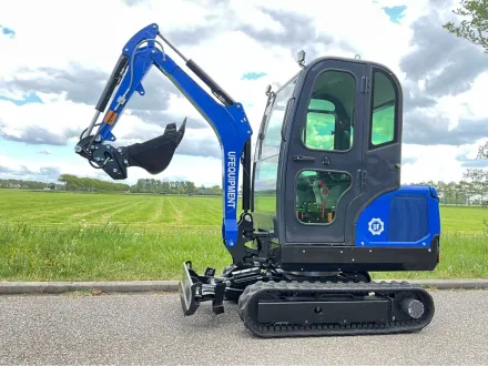 UF Equipment NM25 – 2,5T Mini-Bagger – Schnellwechselsystem – 3 Schaufeln – 2026 – RESALE