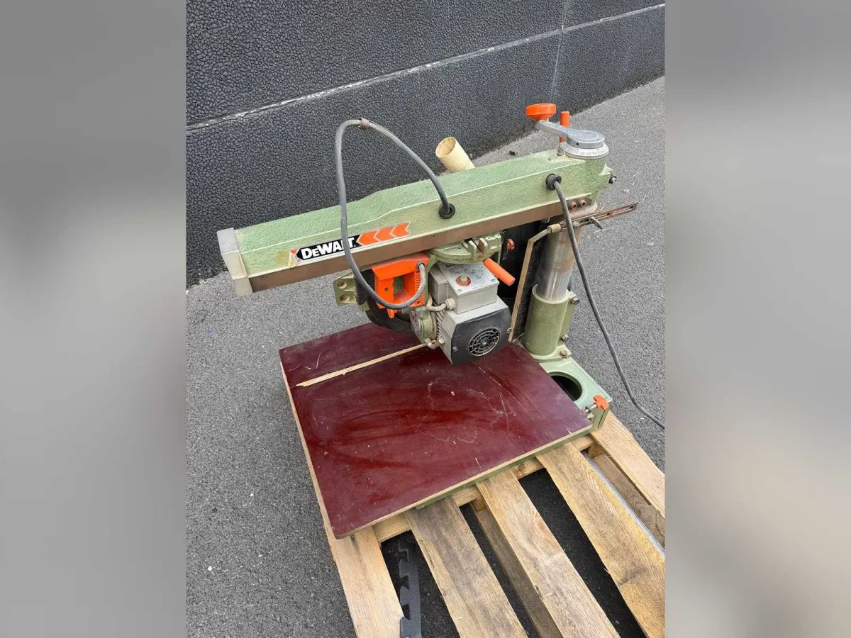 DeWalt - CW/1370 - Bewegliche Wellensäge