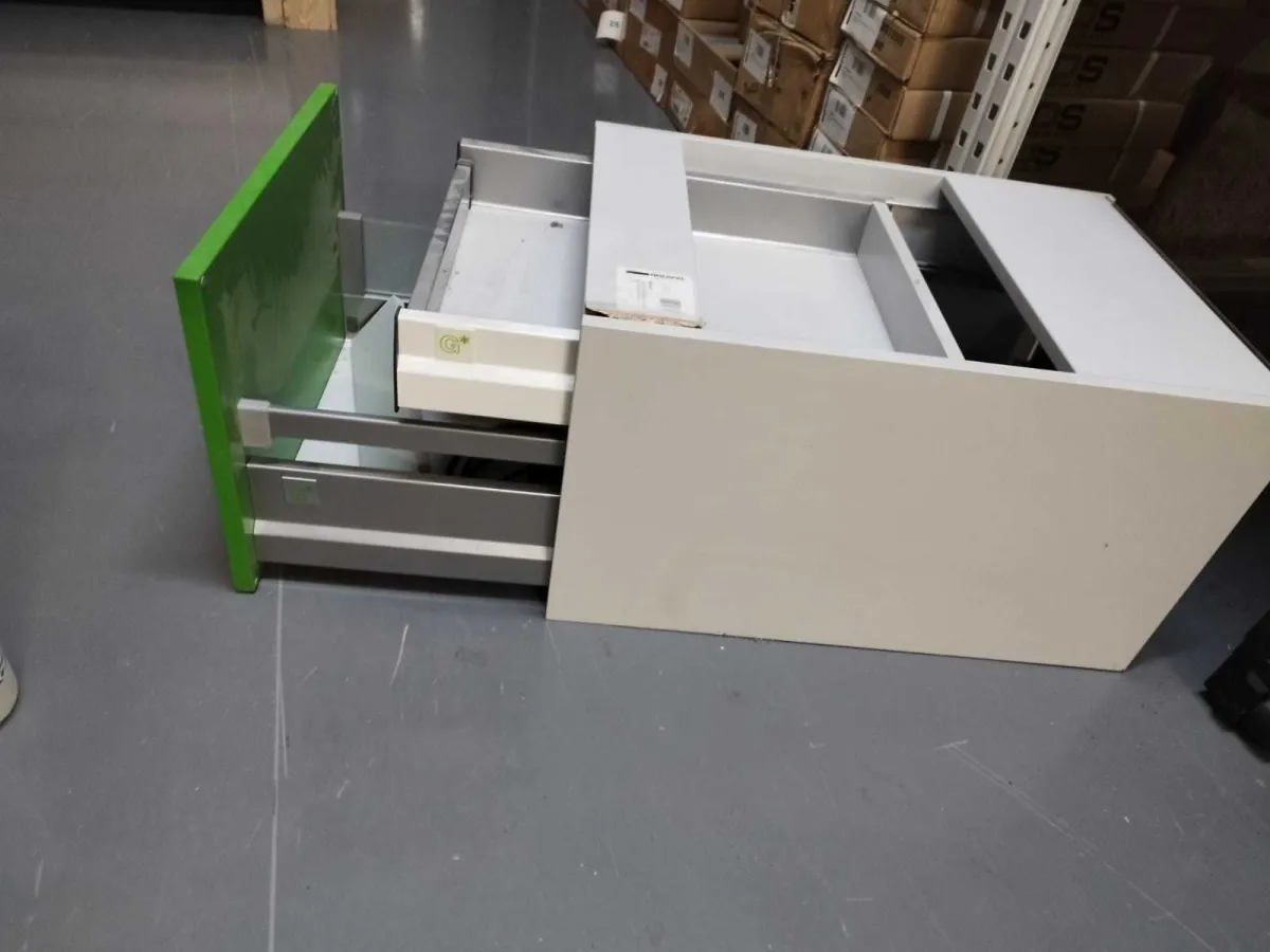Herraje para muebles - Cajón