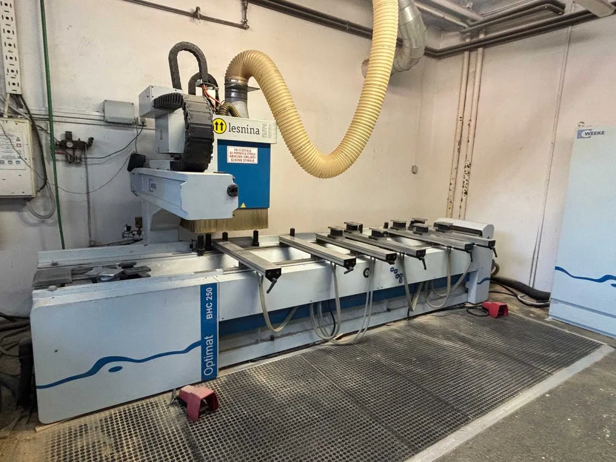 2004 - WEEKE - OPTIMAT BHC 250 - CNC-Verarbeitungszentrum