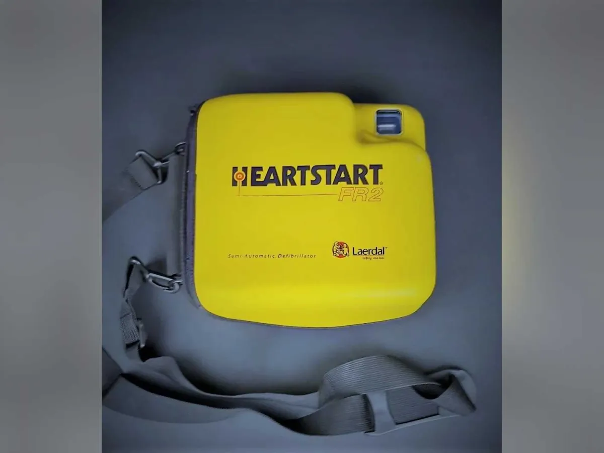 Philips HeartStart FR2+ – Automatischer externer Defibrillator (AED)