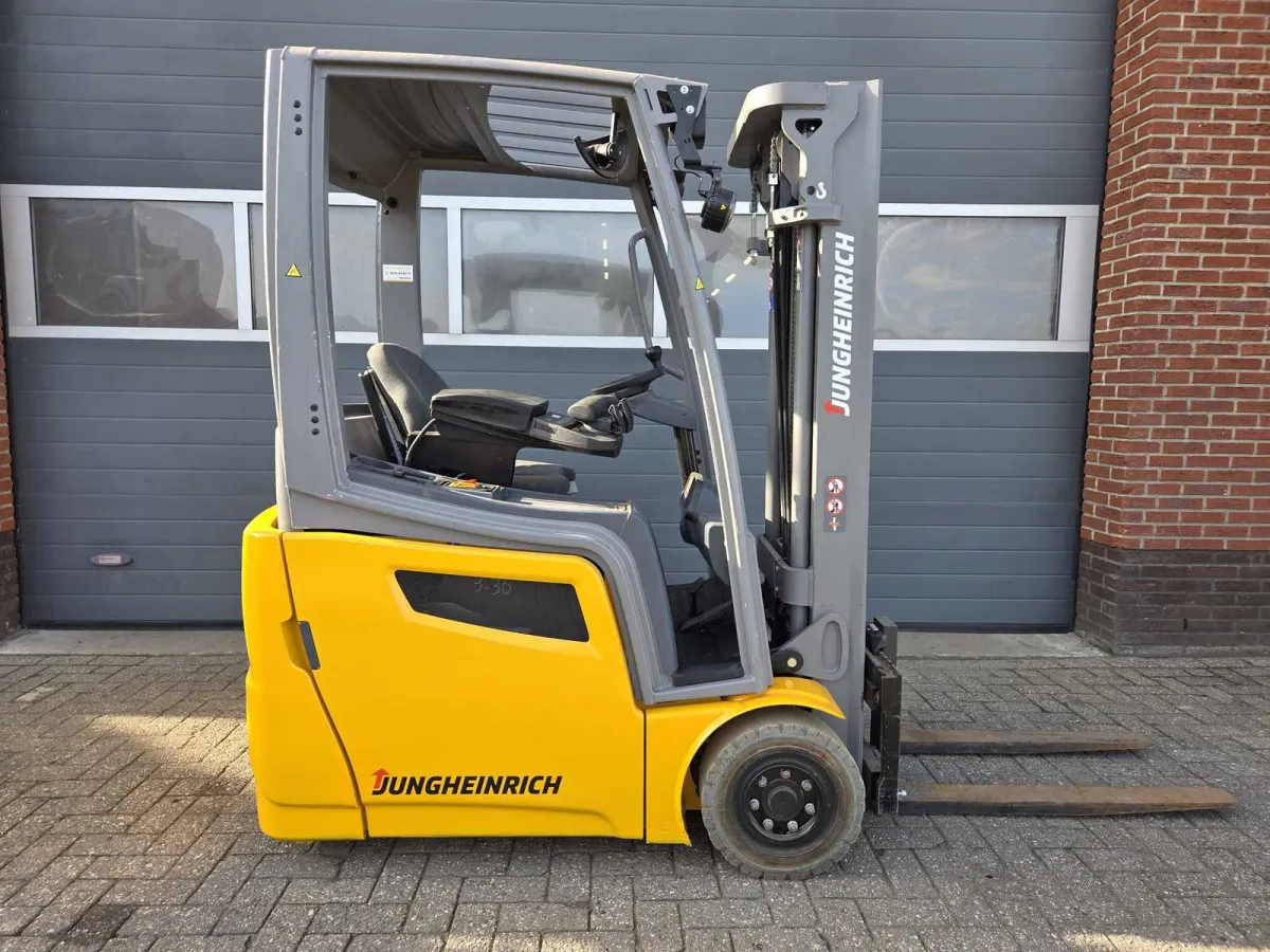 2020 Jungheinrich EFG 215 1500KG 4427 Stunden Gabelstapler