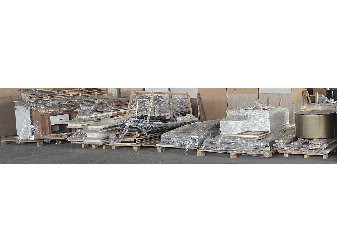 Conjunto de muebles de madera para el hogar