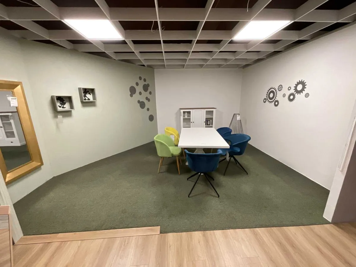 Living program dining room