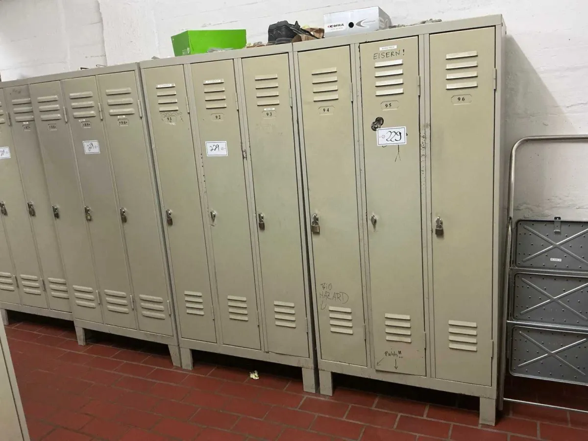 Lockers (4x)