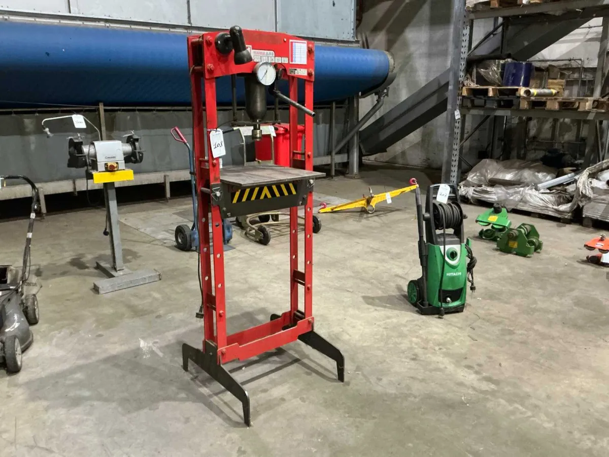 2009 Rodac RQPJA15 C-Frame-Presse