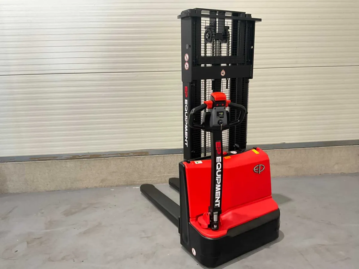 2026 EP Equipment EST 2700MM Stacker