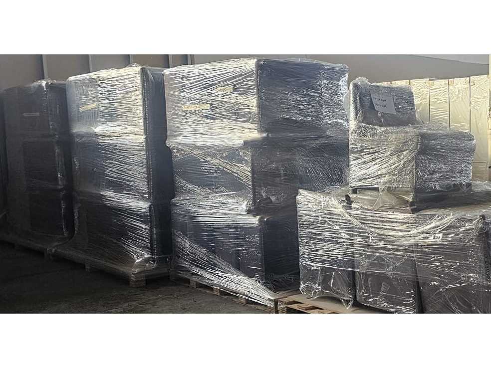 Set gepolsterte Sofas und Tische – 2021 (24x)