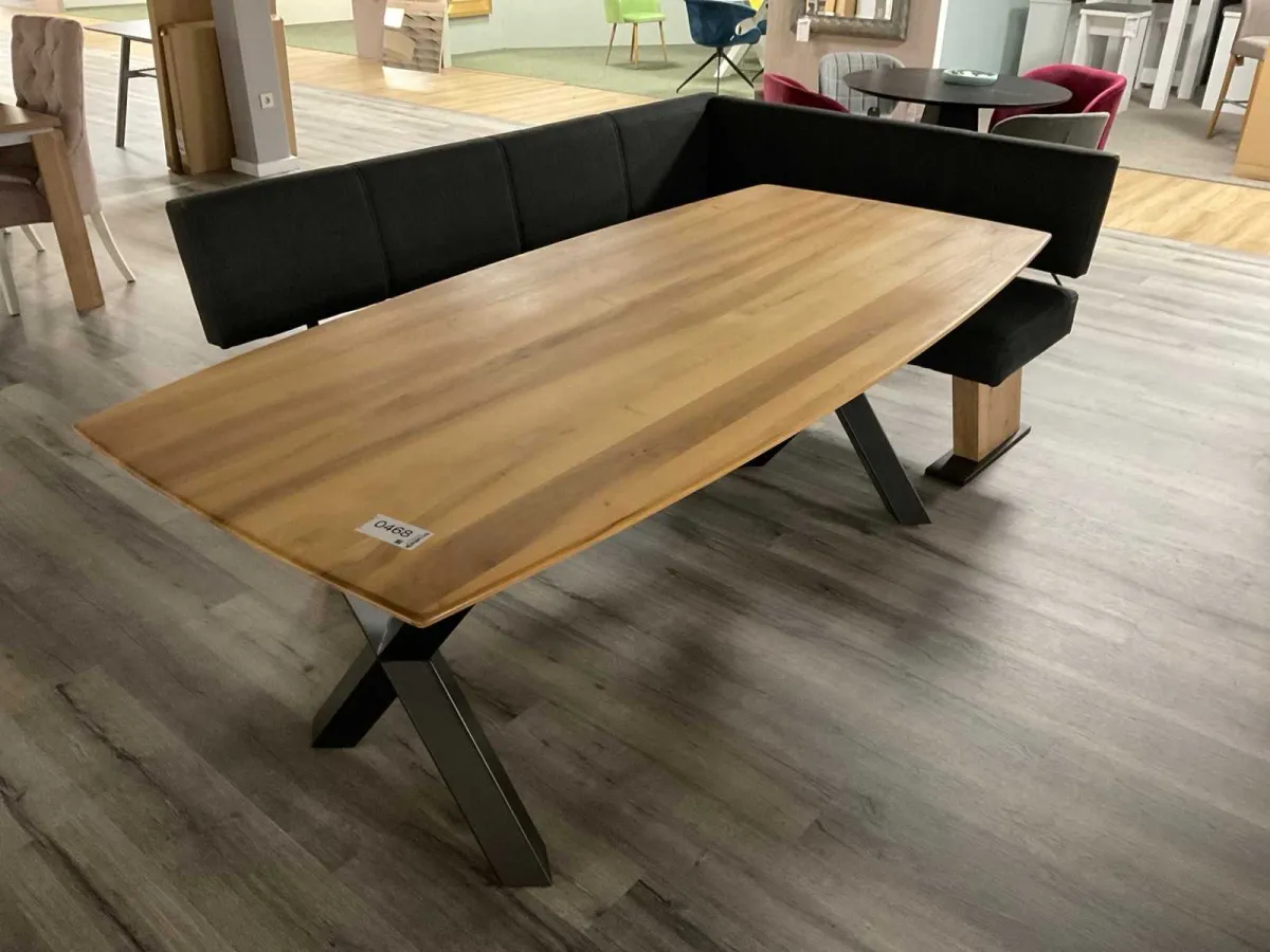 Gourmet dining table with corner bench