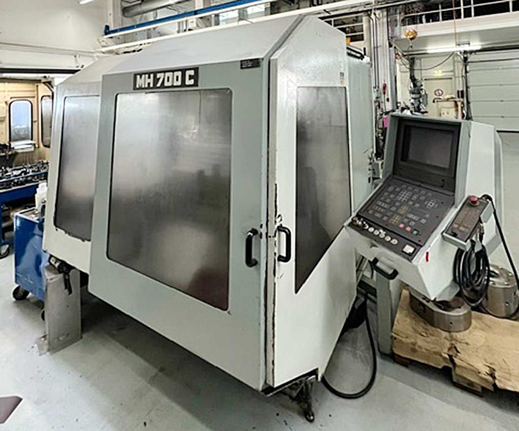 Maho MH 700C CNC Werkzeugfräsmaschine