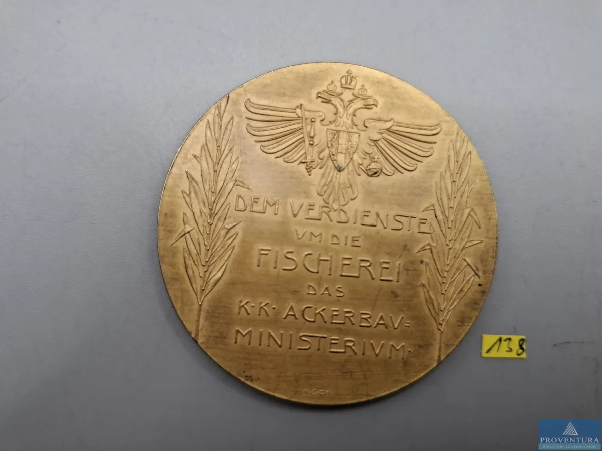Verdienst-Medaille Fischerei im KK Ackerbau-Minist