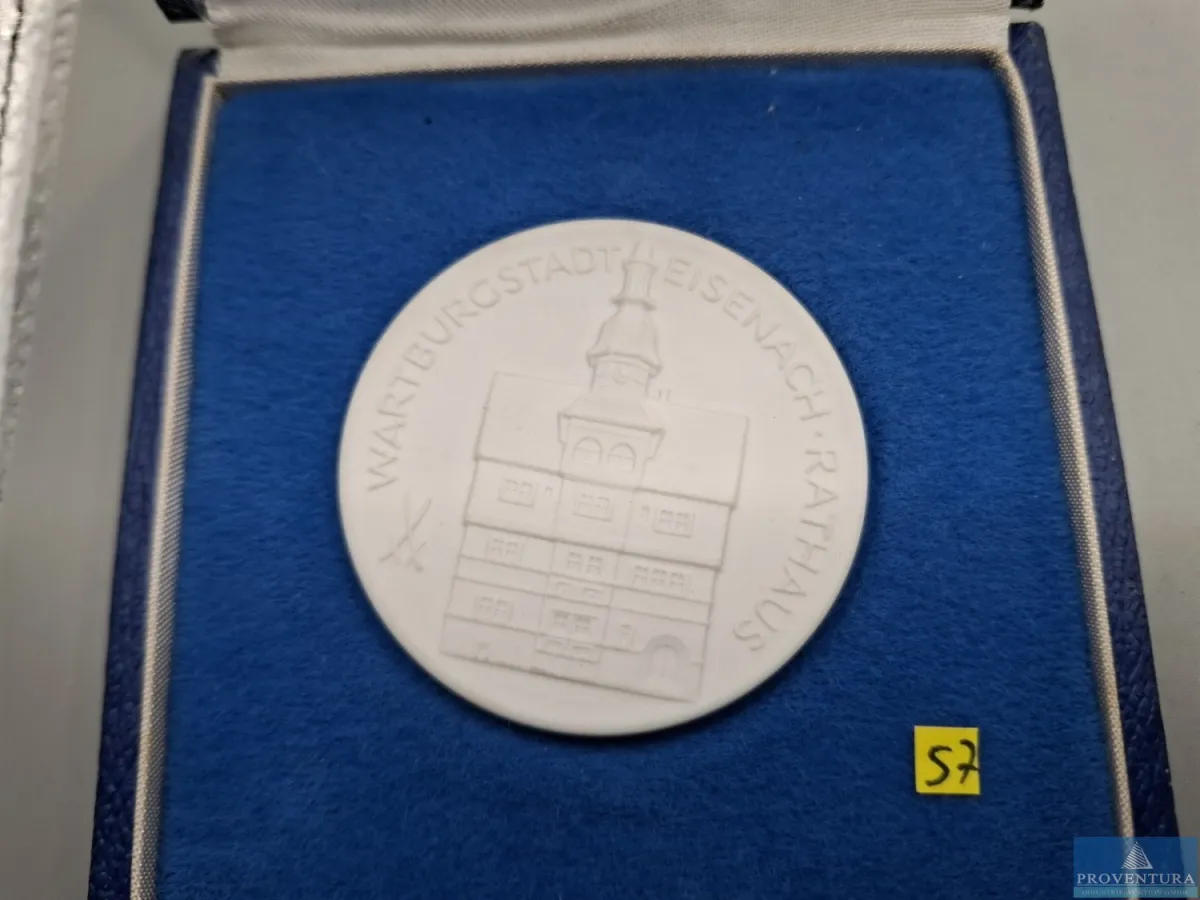 Porzellan-Medaille Wartburgstadt Eisenach Rathaus